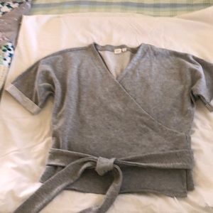 Gap wrap top.